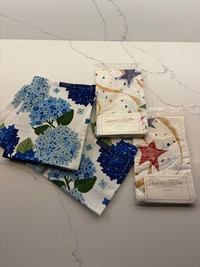 BUNDLE - Stonewall Kitchen Towels & Misc Fabric Napkins